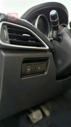جاگوار F-Pace